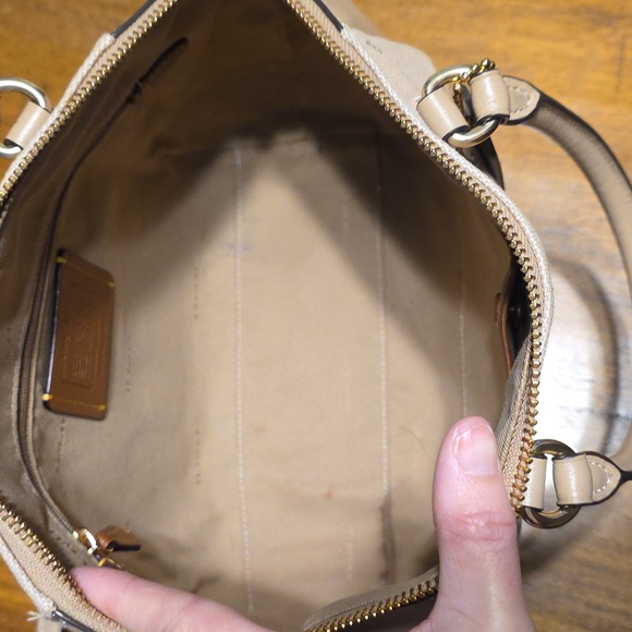 Coach Badge Jacquard Elise Satchel. - Picture 11 of 16